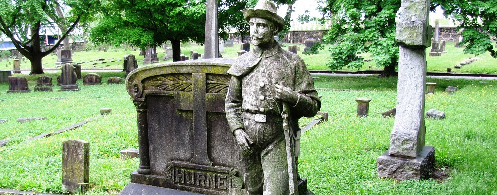 Horne-monument-old-gray-tn1