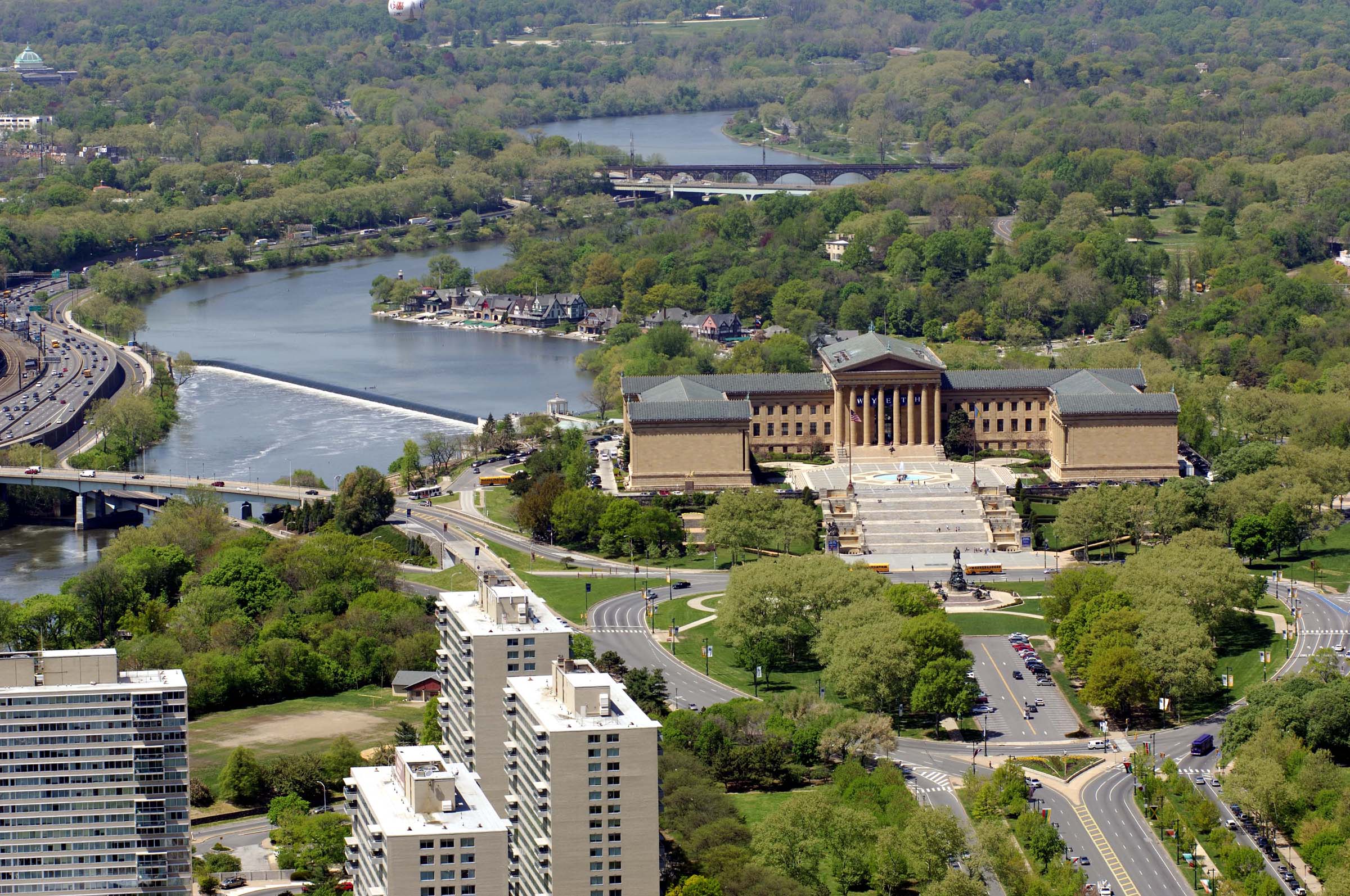 Philadelphia Museum of Art and Fairmount Park photo by PHLCVB